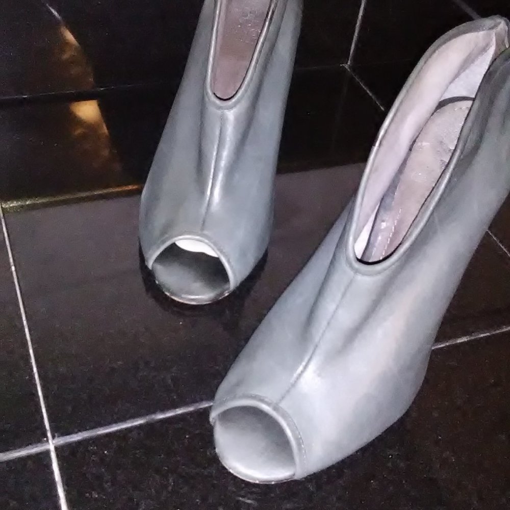 Vince Camuto